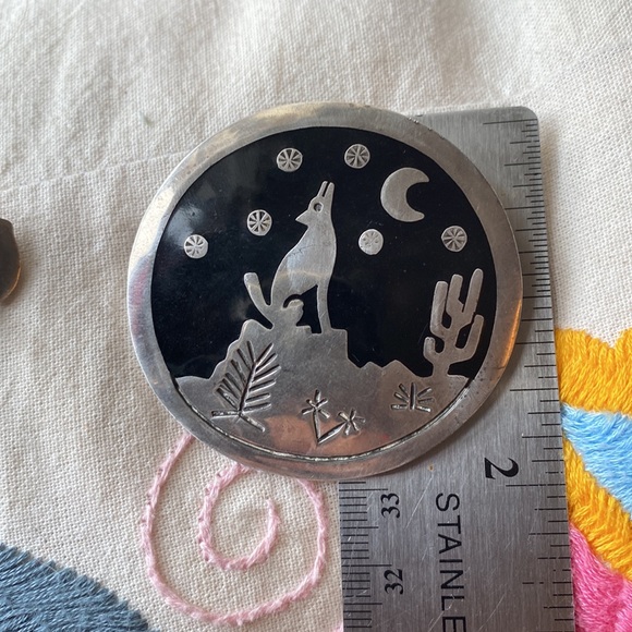 Fabulous Vintage Sterling Silver enamel Desert Scene Brooch - Picture 7 of 7